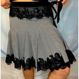 Women's Black and White Skirt